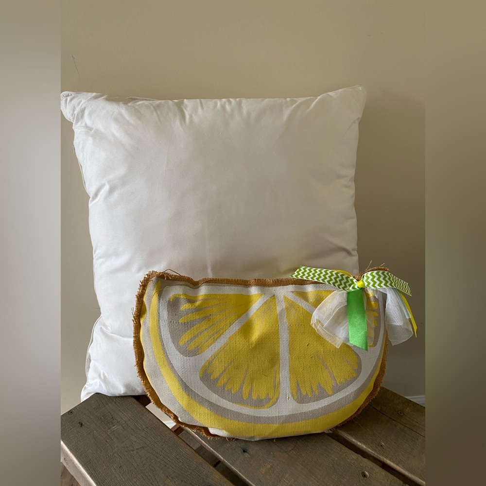 Hand painted Lemon burlap pillow - Picture 2 of 2